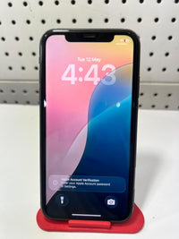 Apple iPhone 11 — Black, 64GB | Pre-Owned | 98% Condition